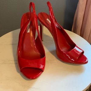 BCBG Women’s Red Peeptoe Pumps Size 9